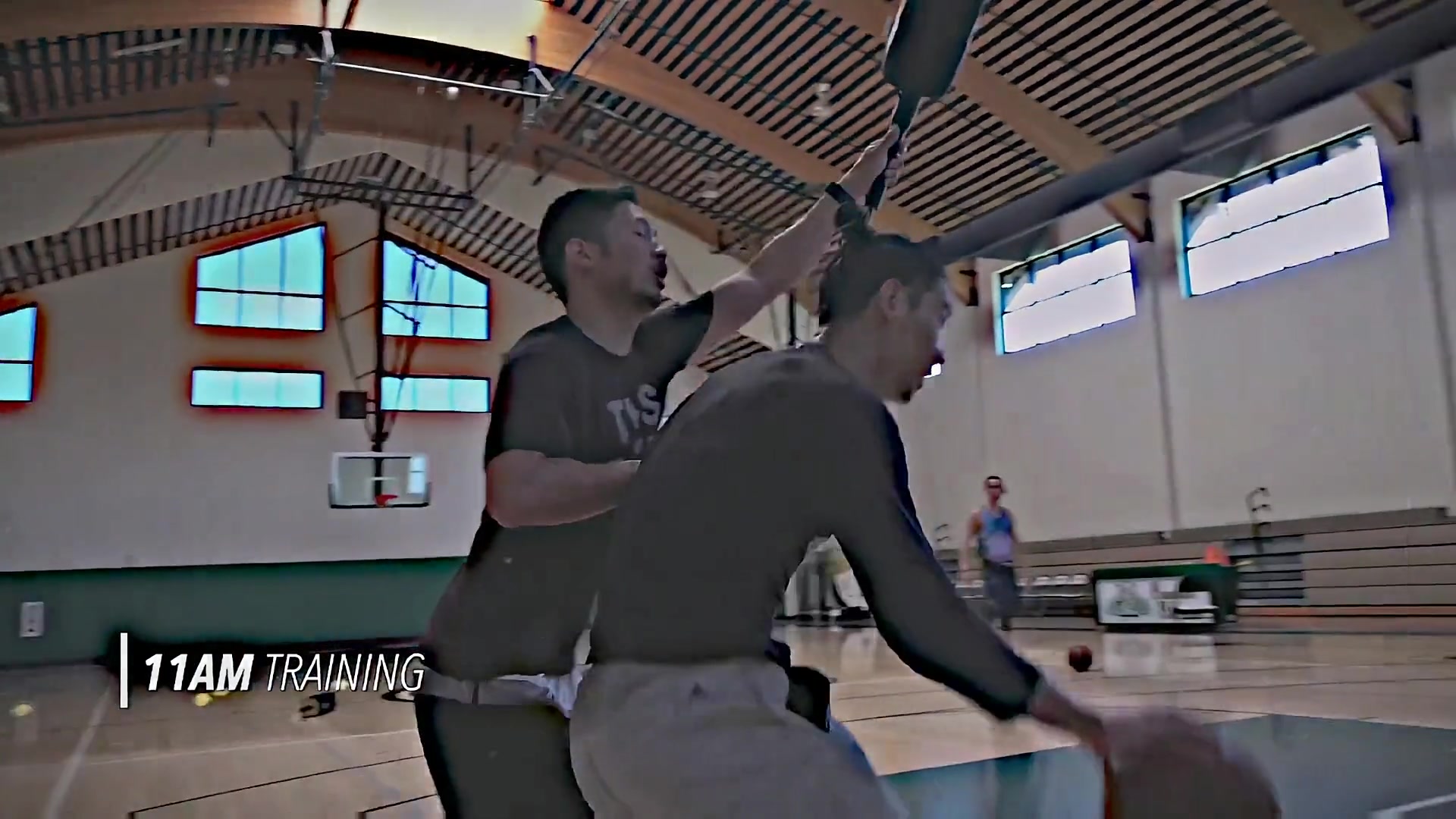 上过哈佛打过NBA有过高光有总冠军,他活成了每男生梦想中的样子(哈佛出来的nba球员)